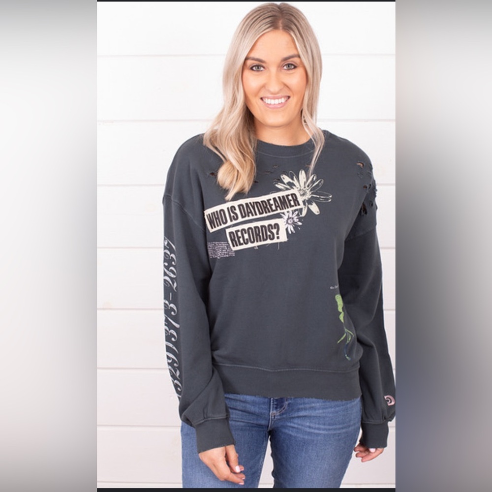 Daydreamer Black Graphic women Sweater